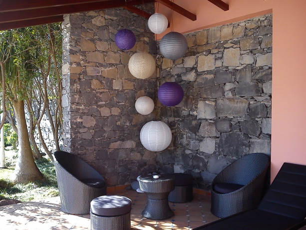 Imagen de la piscina del Hotel Ocean Gardens. Foto 8