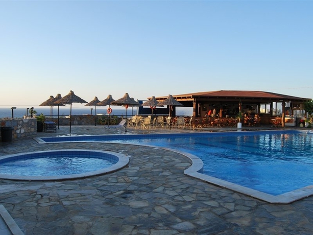 Imagen general del Hotel Ocean Heights View. Foto 10