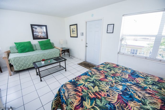 Imagen de la habitación del Hotel Ocean Inn, Hollywood. Foto 13