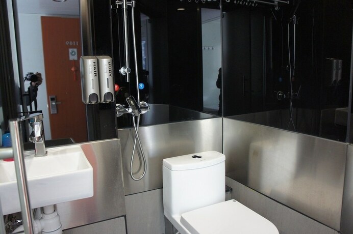 Imagen general del Hotel Ocean Inn, Kowloon. Foto 3
