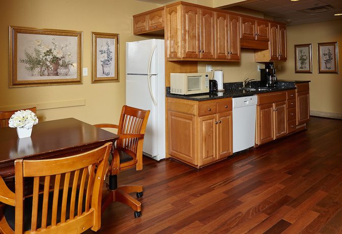 Imagen de la habitación del Hotel Ocean Inn and Suites. Foto 18