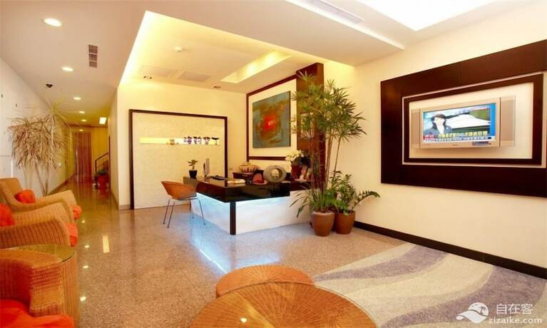 Imagen de los interiores del Hotel Ocean Kt Inn. Foto 40
