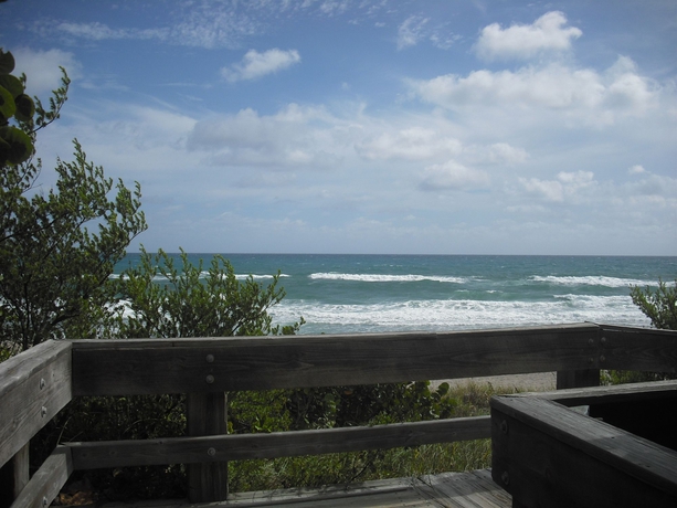 Imagen de los exteriores del Hotel Ocean Lodge, Boca Raton. Foto 9