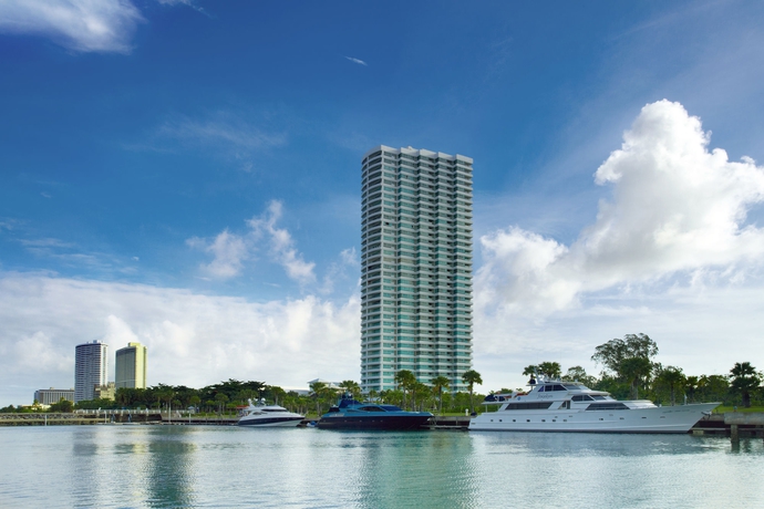 Imagen de los exteriores del Hotel Ocean Marina Resort Pattaya Jomtien. Foto 9