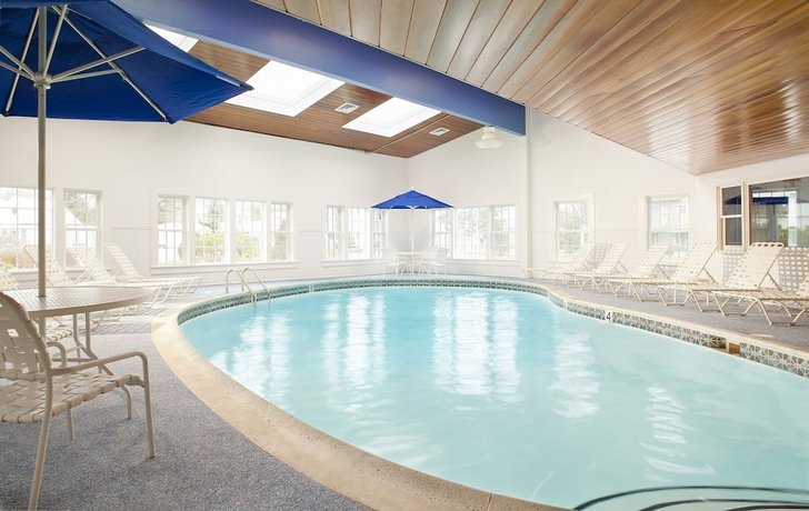 Imagen de la piscina del Hotel Ocean Mist Beach and Suites. Foto 17