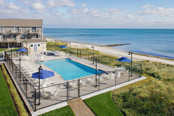 Imagen de la piscina del Hotel Ocean Mist Beach and Suites. Foto 18