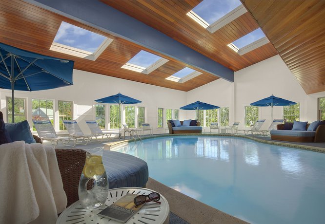 Imagen de la piscina del Hotel Ocean Mist Beach and Suites. Foto 19