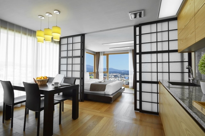 Imagen de la habitación del Hotel Ocean Palace. Foto 4