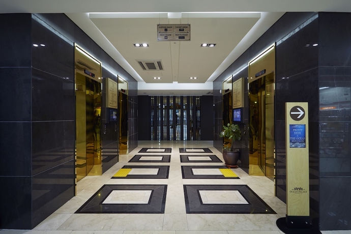 Imagen de los interiores del Hotel Ocean Palace. Foto 19