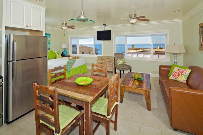 Imagen de la habitación del Hotel Ocean Palms Beach Resort. Foto 3