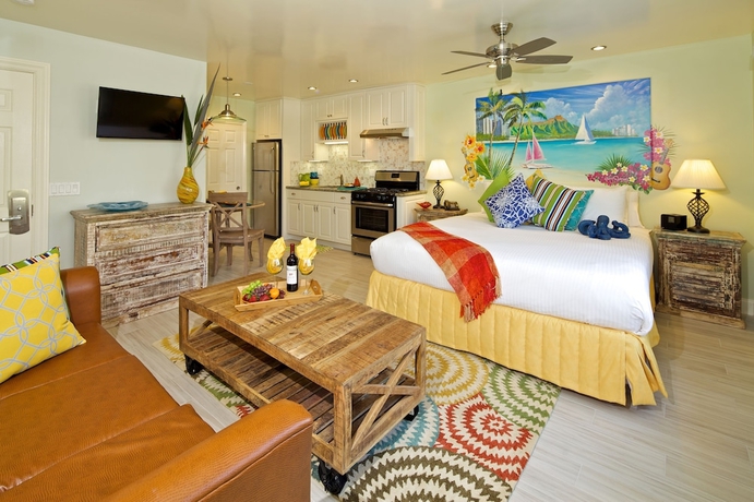 Imagen de la habitación del Hotel Ocean Palms Beach Resort. Foto 15