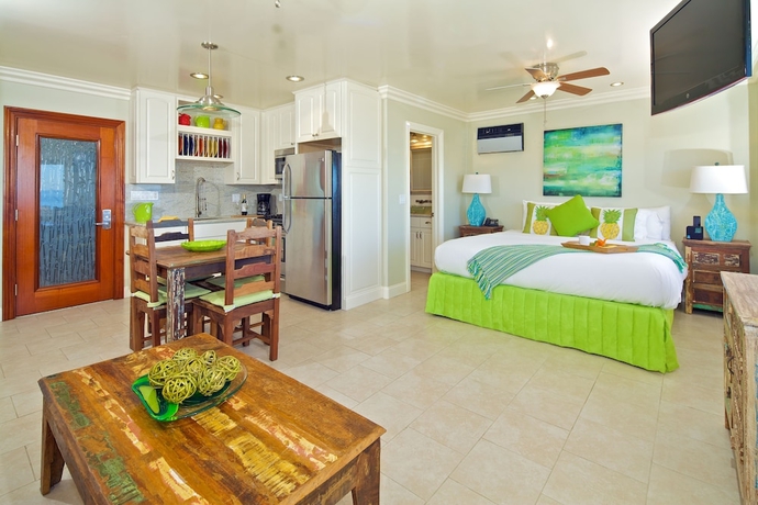 Imagen de la habitación del Hotel Ocean Palms Beach Resort. Foto 17