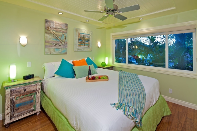 Imagen de la habitación del Hotel Ocean Palms Beach Resort. Foto 19