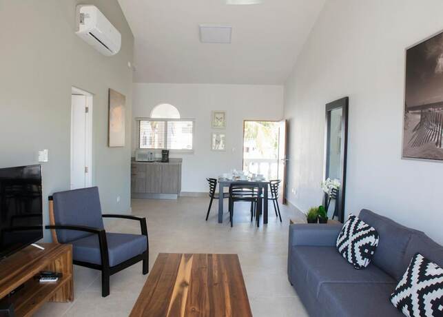 Imagen general del Hotel Ocean Palms Residences. Foto 7