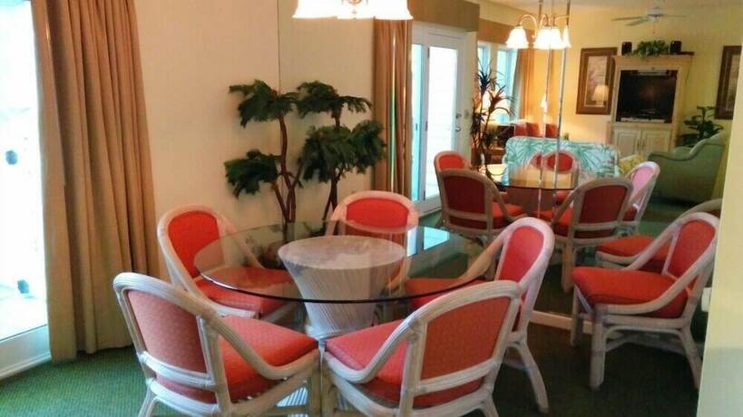 Imagen general del Hotel Ocean Palms Villas At Port Royal Resort. Foto 3