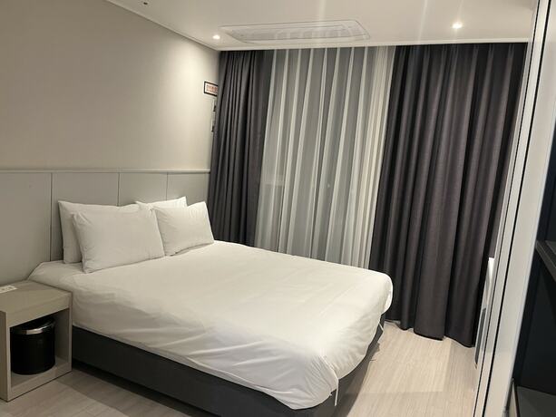 Imagen de la habitación del Hotel Ocean Park 9. Foto 16