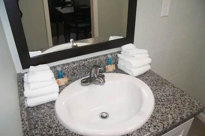 Imagen general del Hotel Ocean Plaza Motel. Foto 3