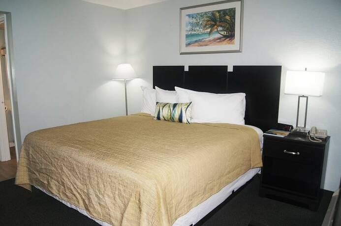 Imagen de la habitación del Hotel Ocean Plaza Motel. Foto 12