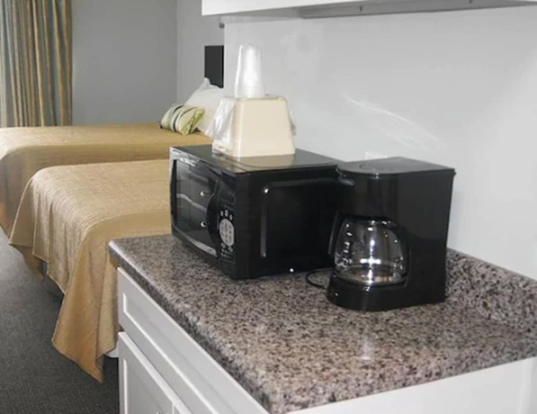Imagen de la habitación del Hotel Ocean Plaza Motel. Foto 17