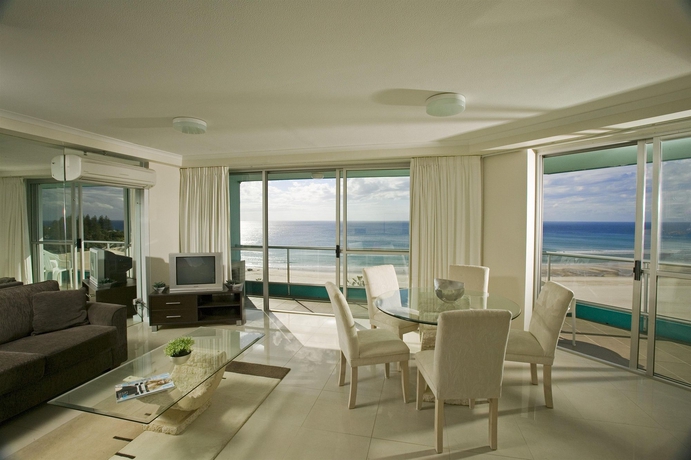 Imagen de los interiores del Hotel Ocean Plaza Resort. Foto 7
