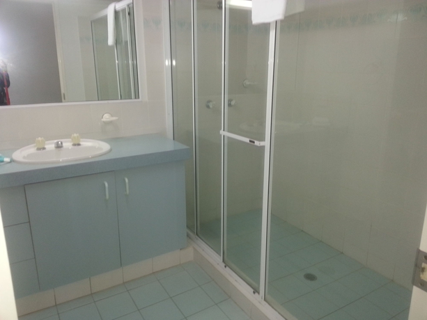 Imagen de la habitación del Hotel Ocean Plaza Resort. Foto 2