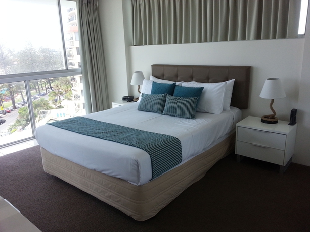 Imagen de la habitación del Hotel Ocean Plaza Resort. Foto 3