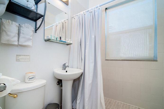 Imagen de la habitación del Hotel Ocean Reef Suites. Foto 5