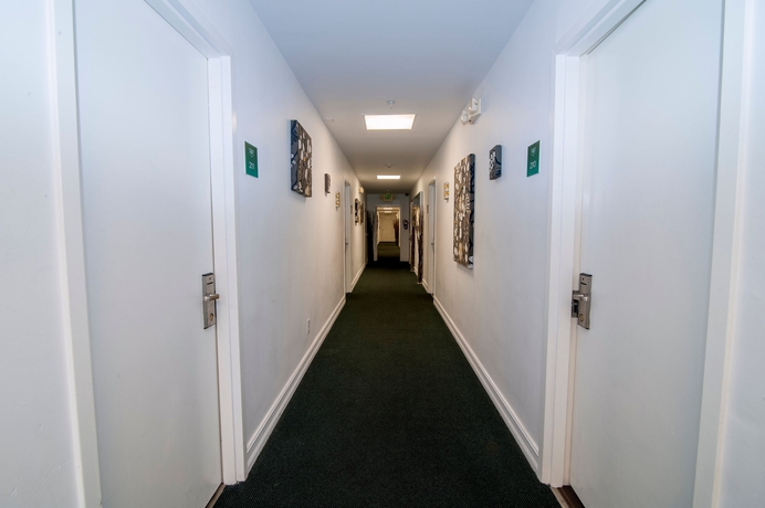 Imagen de los interiores del Hotel Ocean Reef Suites. Foto 15