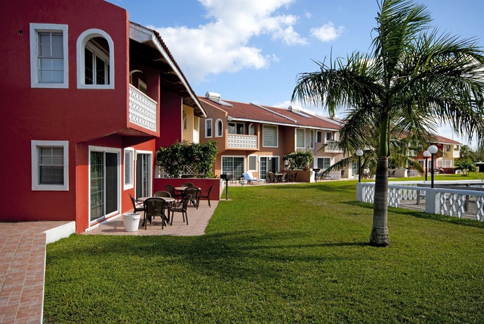 Imagen de los exteriores del Hotel Ocean Reef Yacht Club and Resort. Foto 5