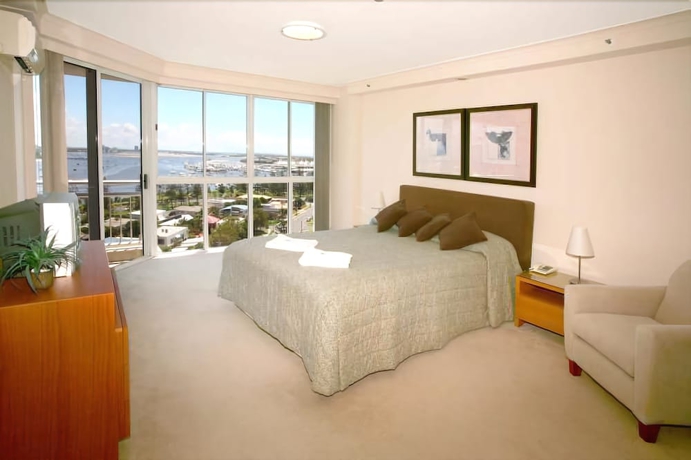 Imagen de la habitación del Hotel Ocean Sands Resort, Main Beach. Foto 10
