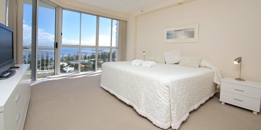 Imagen de la habitación del Hotel Ocean Sands Resort, Main Beach. Foto 12