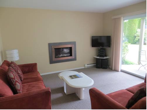 Imagen de la habitación del Hotel Ocean Sands Resort, Parksville. Foto 6