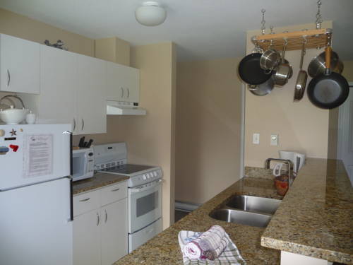 Imagen de la habitación del Hotel Ocean Sands Resort, Parksville. Foto 9
