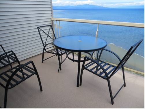 Imagen de la habitación del Hotel Ocean Sands Resort, Parksville. Foto 10