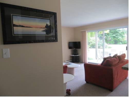 Imagen de la habitación del Hotel Ocean Sands Resort, Parksville. Foto 13