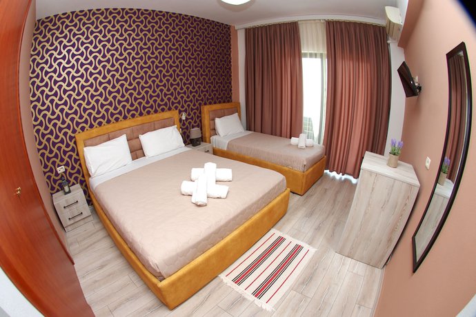 Imagen de la habitación del Hotel Ocean, Sarande. Foto 16
