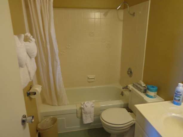 Imagen de la habitación del Hotel Ocean Shores Inn and Suites. Foto 16