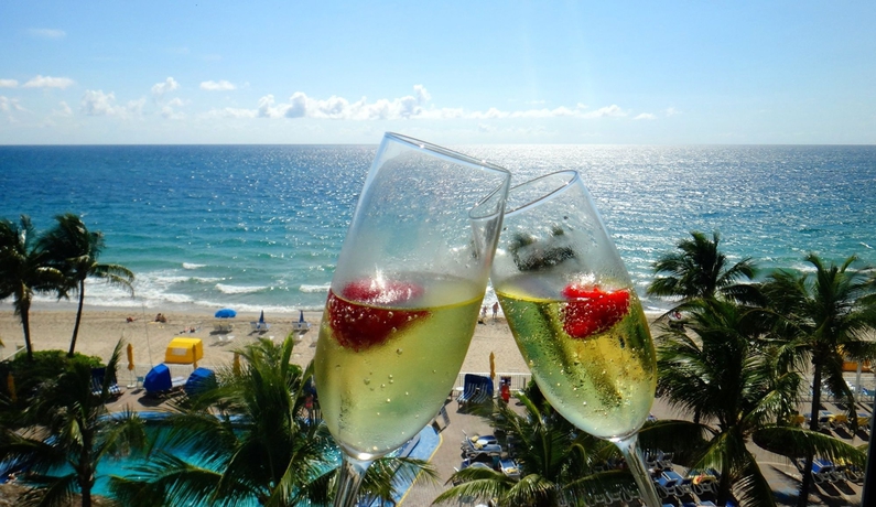 Imagen de los exteriores del Hotel Ocean Sky and Resort. Foto 7