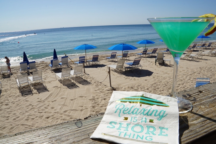 Imagen de los exteriores del Hotel Ocean Sky and Resort. Foto 9