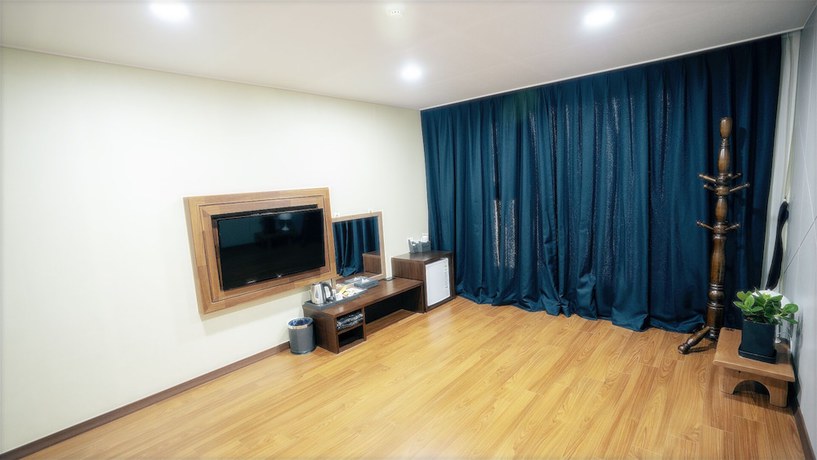 Imagen de la habitación del Hotel Ocean Spa Hotel. Foto 11