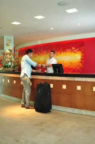 Imagen de los interiores del Hotel Ocean Spa – All Inclusive. Foto 11