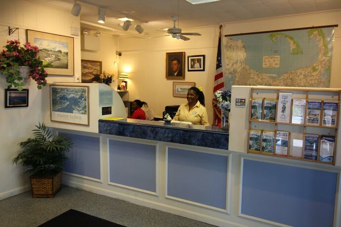 Imagen general del Hotel Ocean Street Inn On Hyannis Harbor. Foto 1