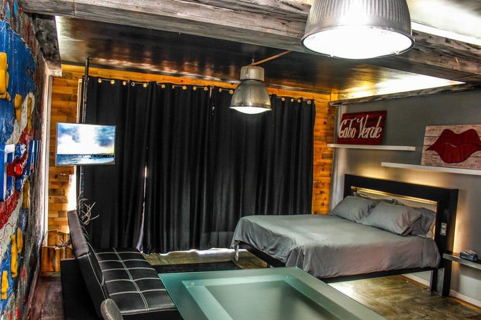 Imagen de la habitación del Hotel Ocean Suites. Foto 3