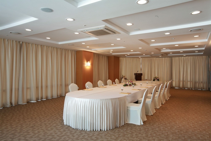 Imagen de los interiores del Hotel Ocean Suites Jeju. Foto 6