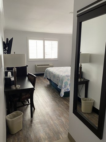 Imagen de la habitación del Hotel Ocean Surf Inn and Suites. Foto 14