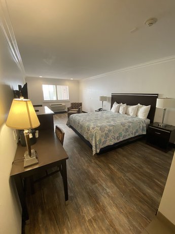 Imagen de la habitación del Hotel Ocean Surf Inn and Suites. Foto 17