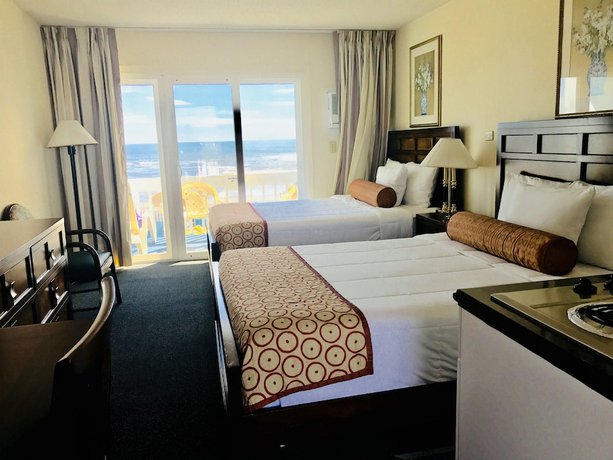 Imagen de la habitación del Hotel Ocean Surf Resort. Foto 6