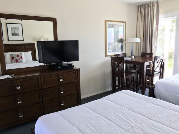 Imagen de la habitación del Hotel Ocean Surf Resort. Foto 9