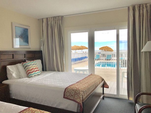 Imagen de la habitación del Hotel Ocean Surf Resort. Foto 11