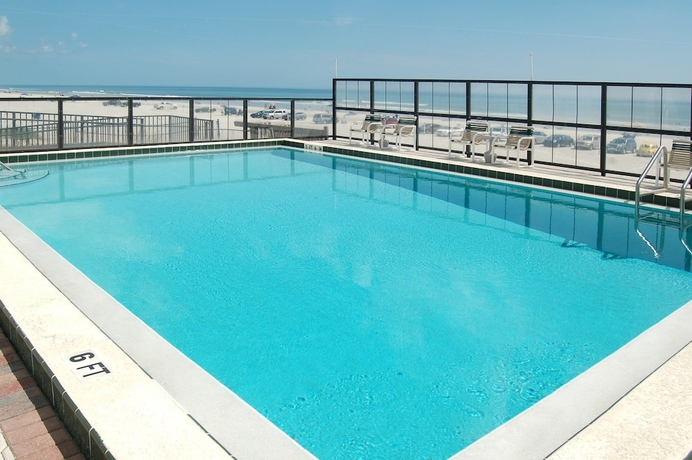 Imagen de la piscina del Hotel Ocean Trillium Suites. Foto 13